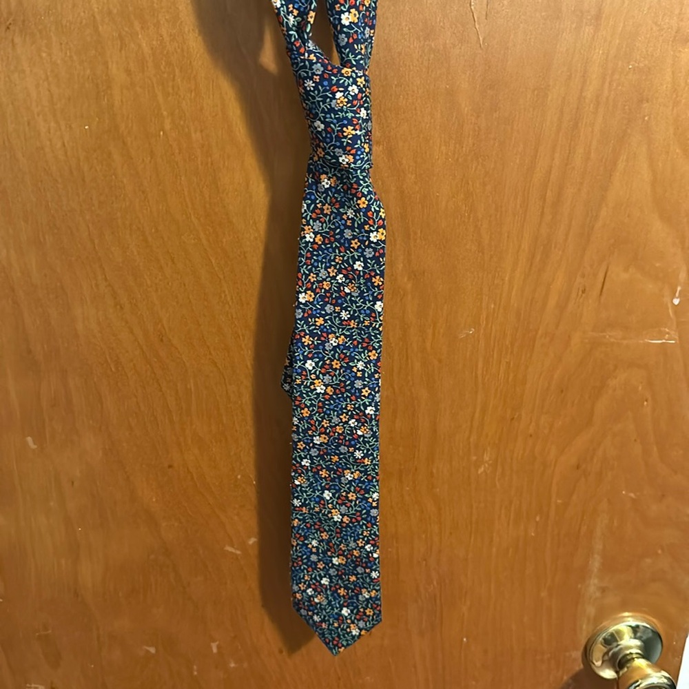 Goodfellow & Co micro floral tie